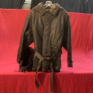 Sergio Vadducci Black Women Leather Jacket size Medium with Zip on hat